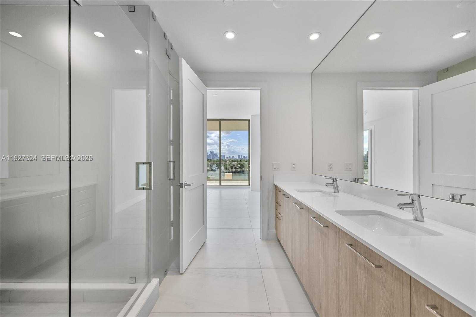 Small Image of 153 NORTH SEABREEZE BLVD #503-S, Fort Lauderdale Number 6