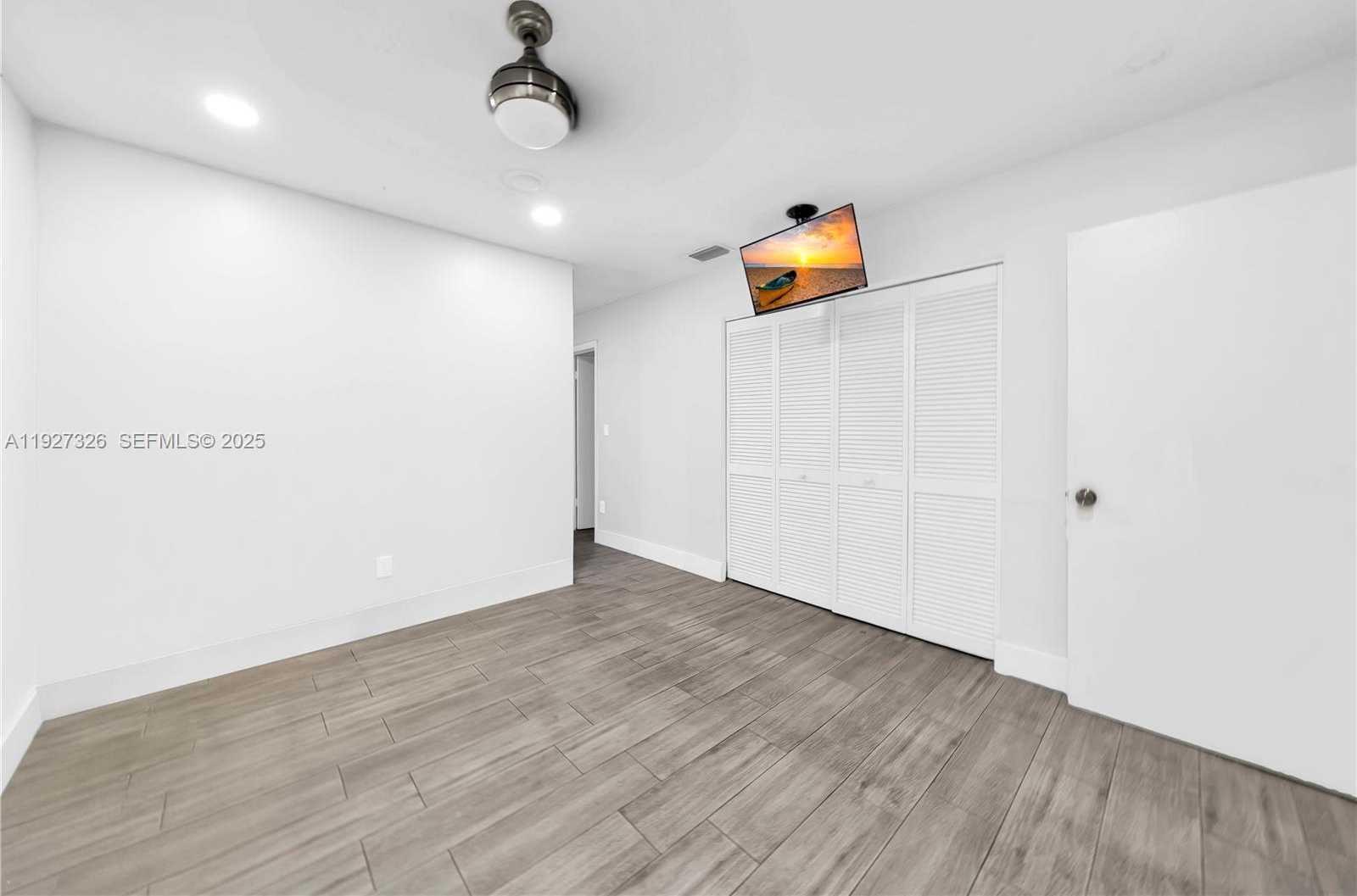 Small Image of 11974 SOUTH WEST 110TH ST CIR S, Miami Number 11