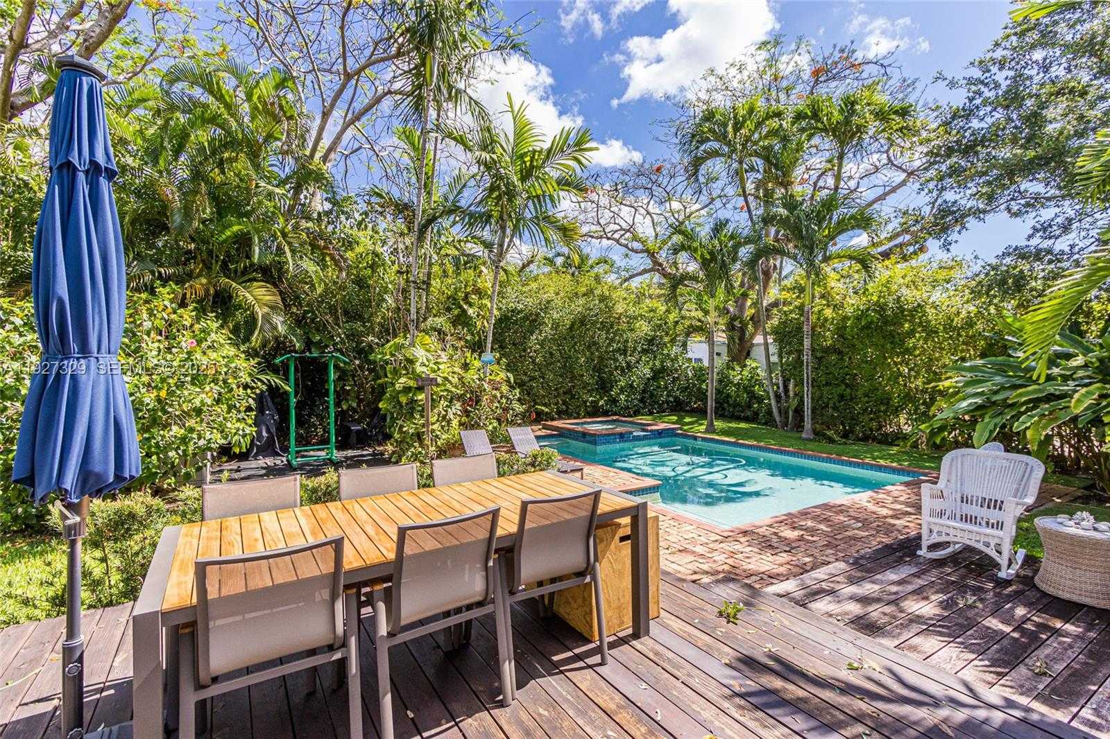 Small Image of 665 NORTH EAST 120TH ST, Biscayne Park Number 18