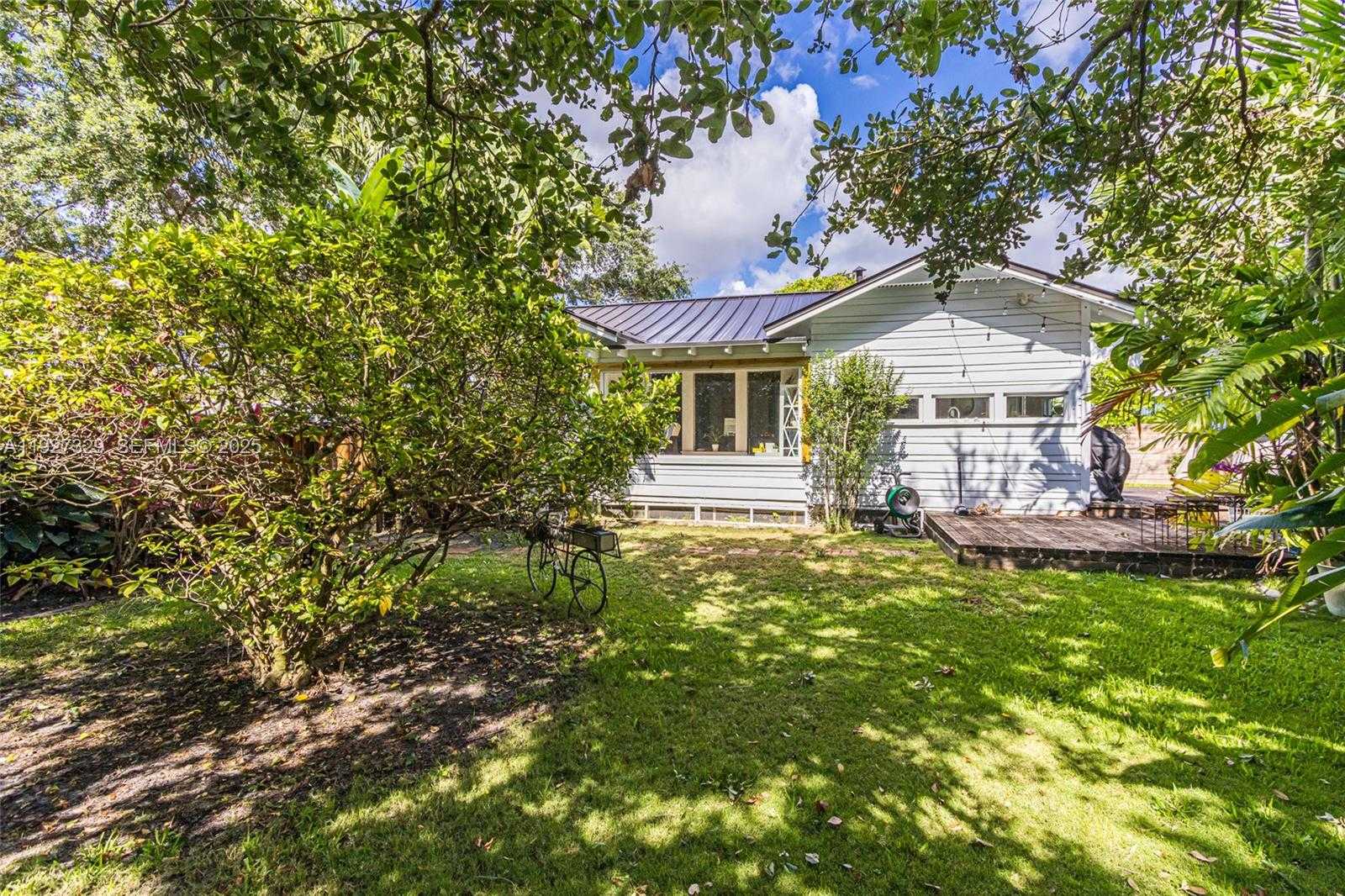 Small Image of 665 NORTH EAST 120TH ST, Biscayne Park Number 21