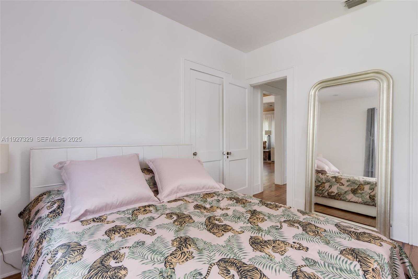 Small Image of 665 NORTH EAST 120TH ST, Biscayne Park Number 43