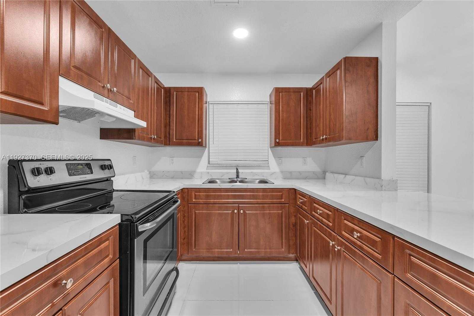 Imagen de Pequeño Objeto