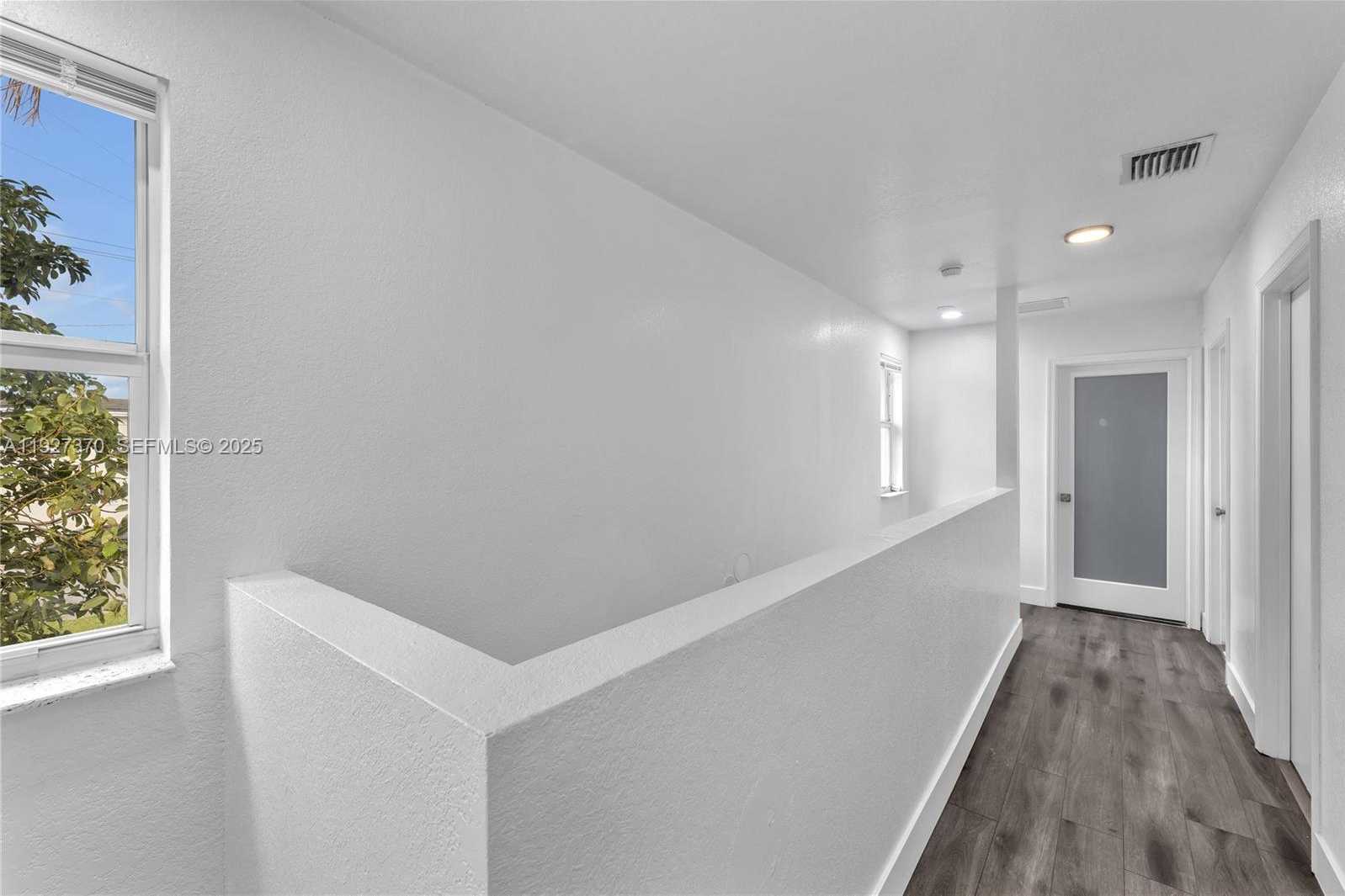 Imagen de Pequeño Objeto