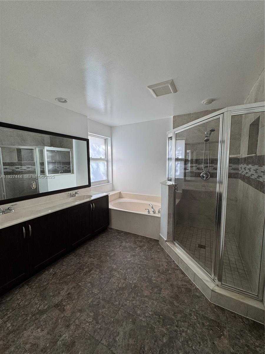 Small Image of 4950 PELICAN MNR, Coconut Creek Number 18