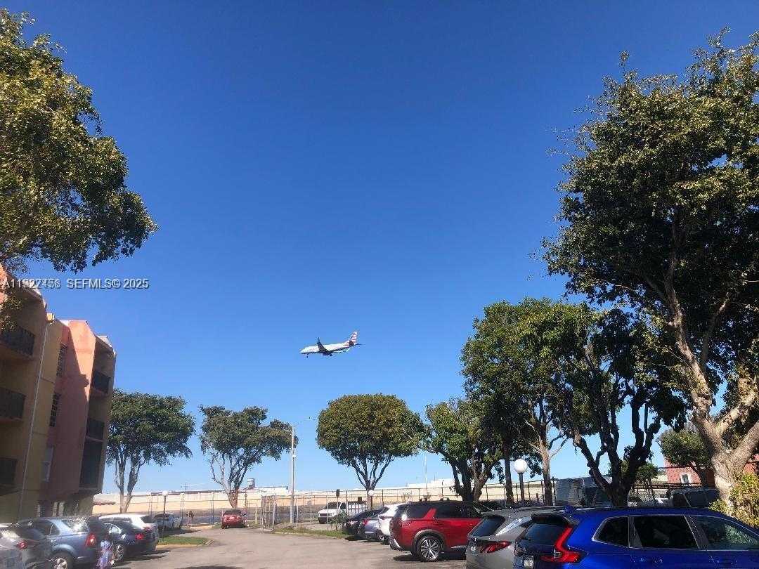 Small Image of 4705 NORTH WEST 7TH ST #204-7, Miami Number 23