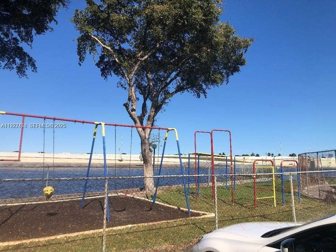 Small Image of 4705 NORTH WEST 7TH ST #204-7, Miami Number 5