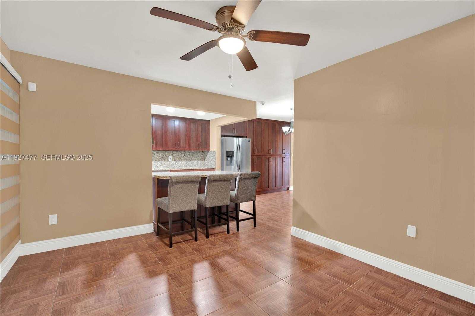 Small Image of 1340 LINCOLN RD #207, Miami Beach Number 7