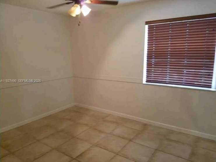 Small Image of 17330 NORTH WEST 67TH PL #H-6, Hialeah Number 4