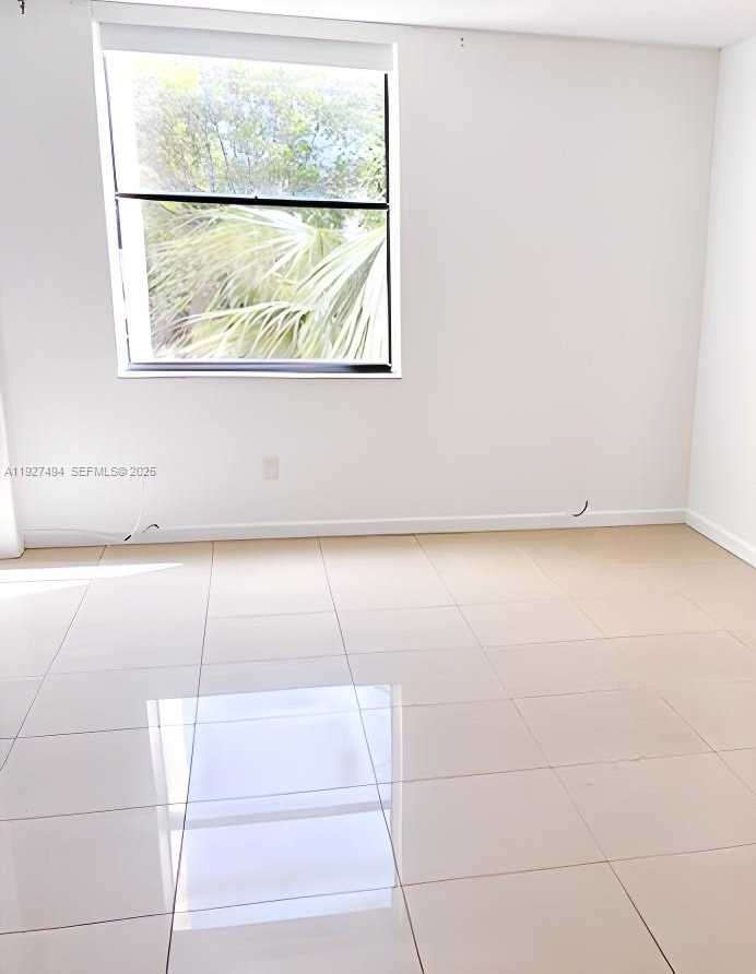 Small Image of 14301 NORTH KENDALL DR #310B, Miami Number 5