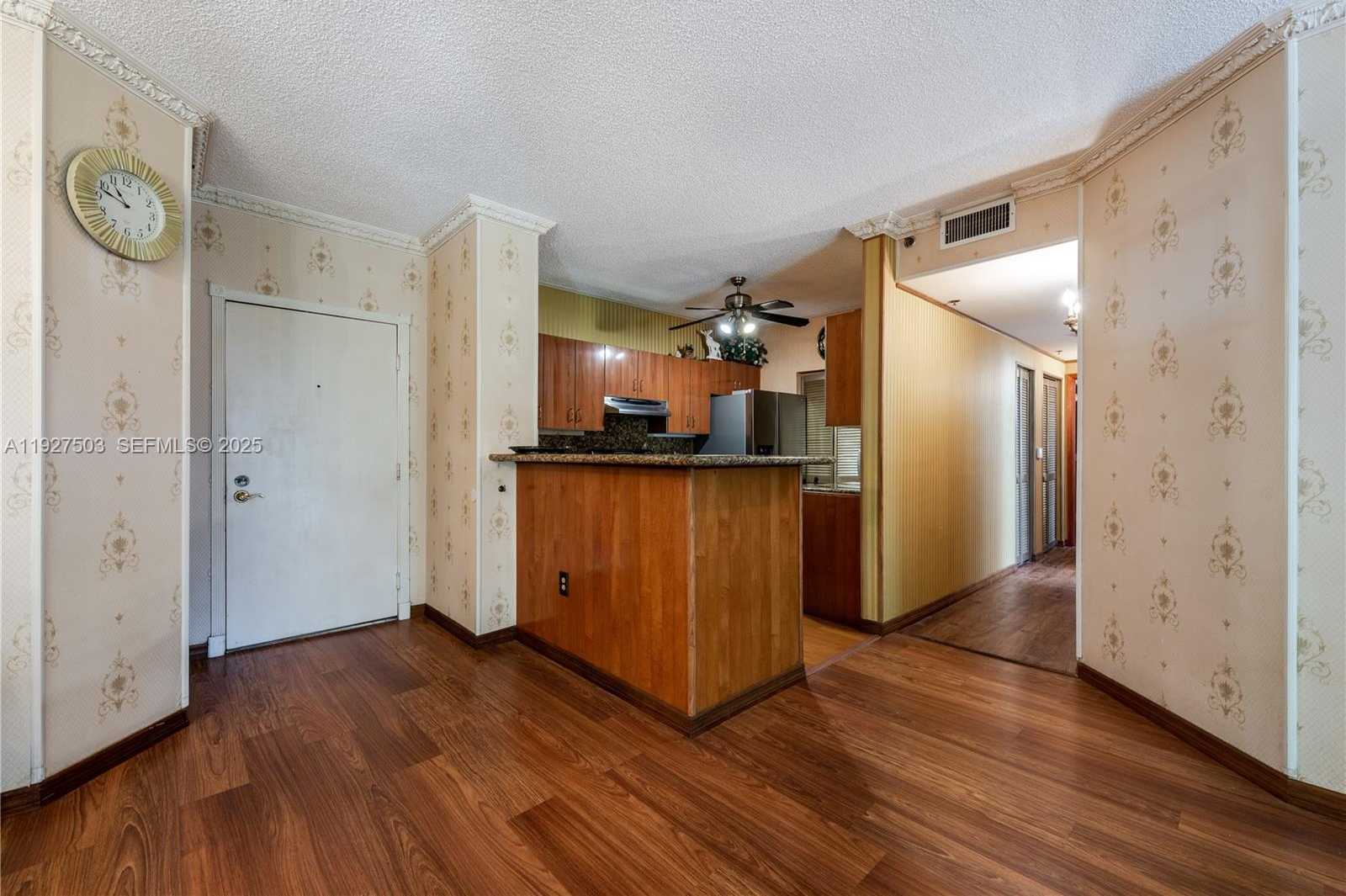 Small Image of 19601 EAST COUNTRY CLUB DR #7102, Aventura Number 15