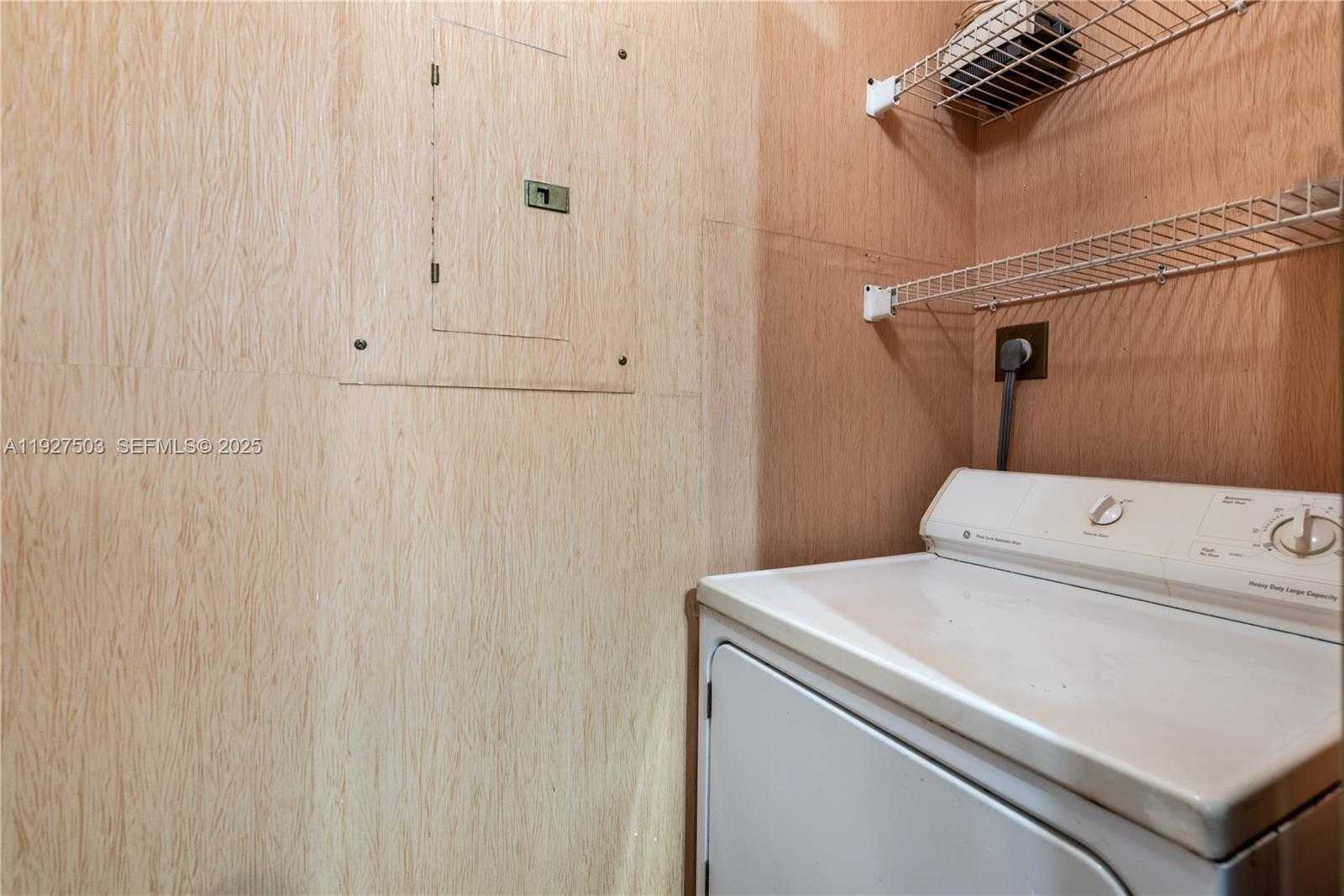 Small Image of 19601 EAST COUNTRY CLUB DR #7102, Aventura Number 32