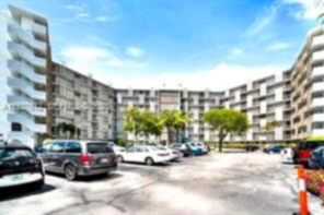 Small Image of 3401 NORTH COUNTRY CLUB DR #206, Aventura Number 37