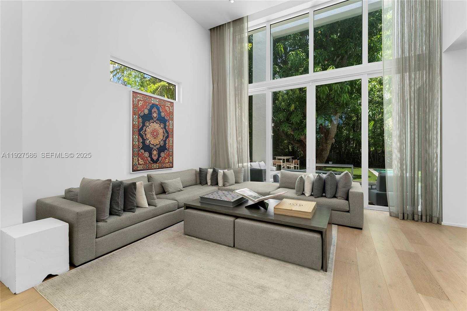 Small Image of 335 WEST 46TH ST, Miami Beach Number 11