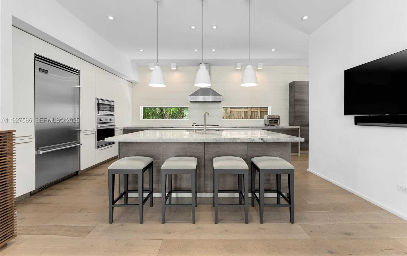 Small Image of 335 WEST 46TH ST, Miami Beach Number 25