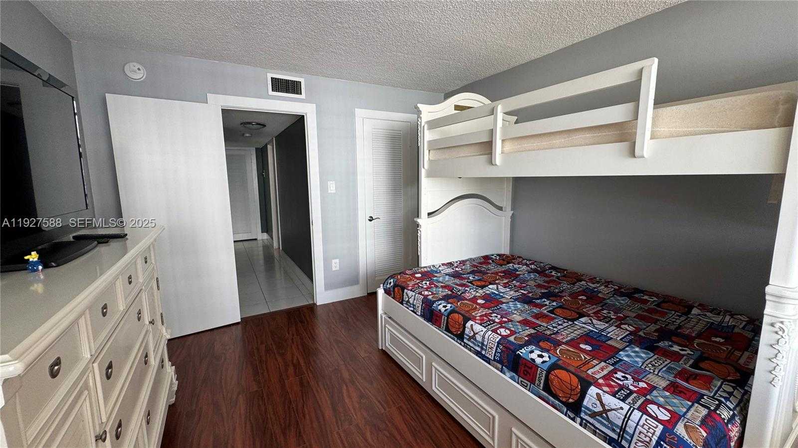 Small Image of 18071 BISCAYNE BLVD #704, Aventura Number 20