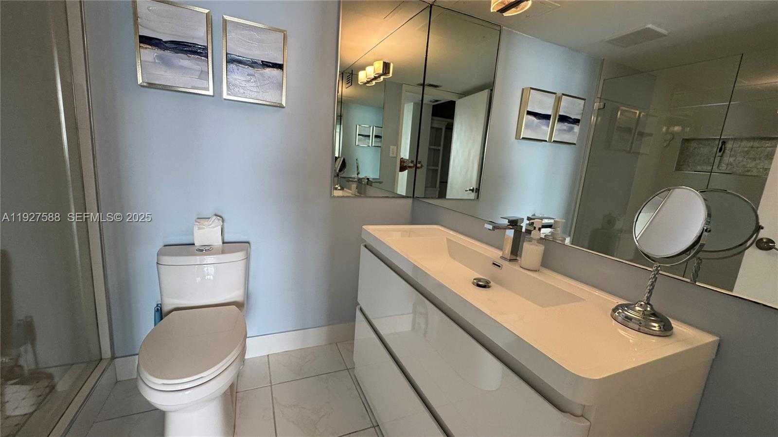 Small Image of 18071 BISCAYNE BLVD #704, Aventura Number 26
