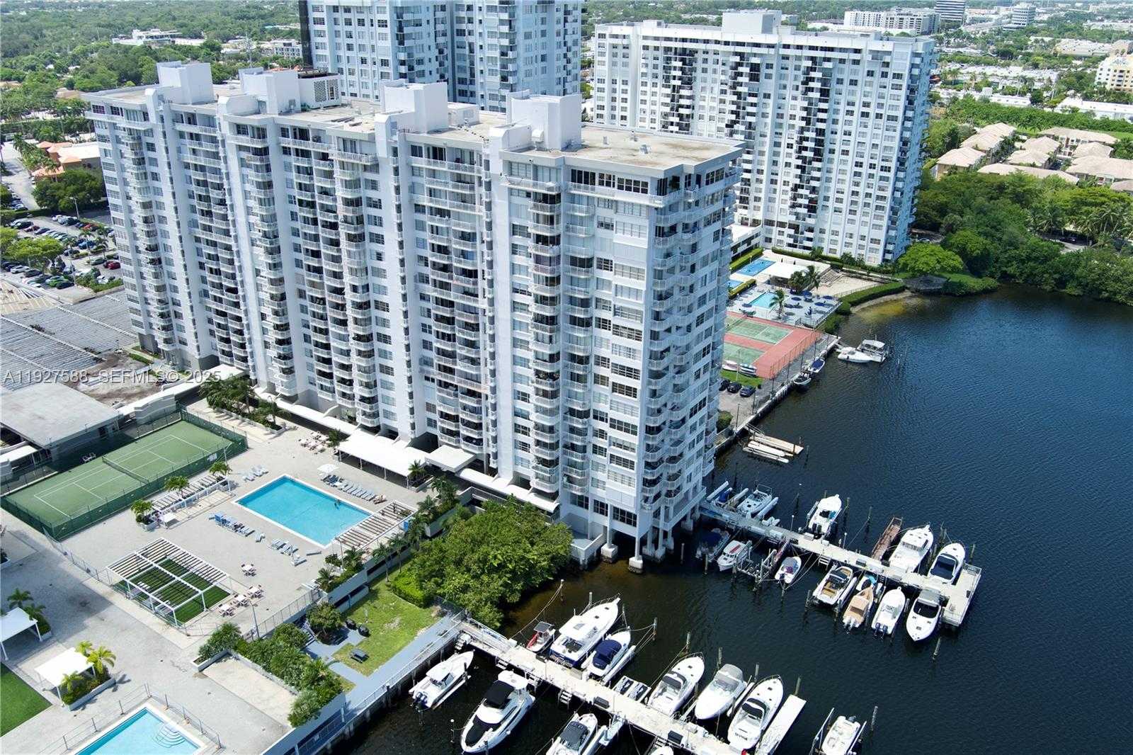 Small Image of 18071 BISCAYNE BLVD #704, Aventura Number 33