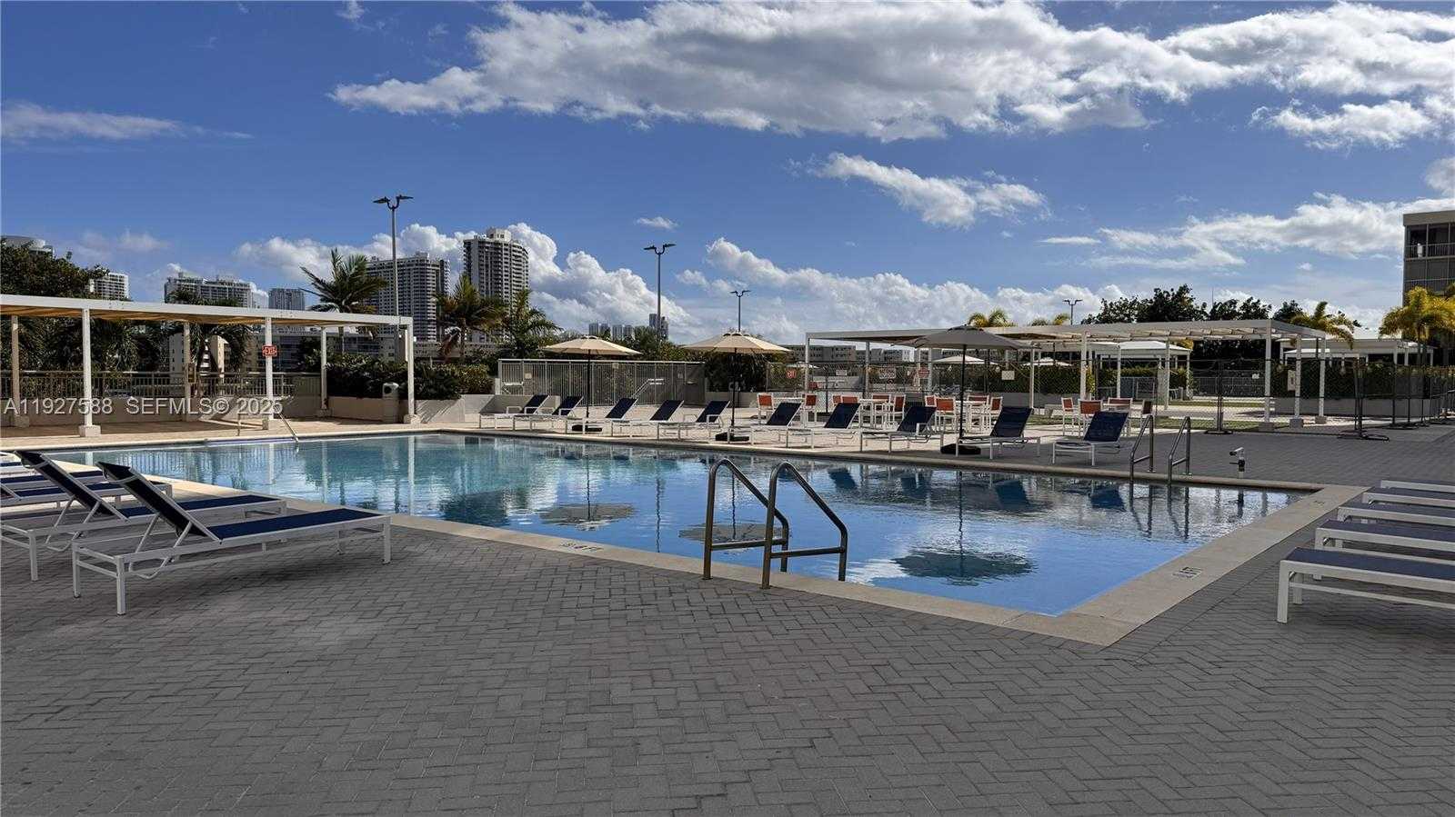 Small Image of 18071 BISCAYNE BLVD #704, Aventura Number 48