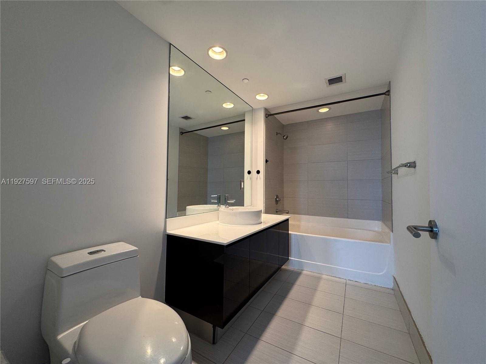 Small Image of 31 SOUTH EAST 6TH ST #902, Miami Number 15