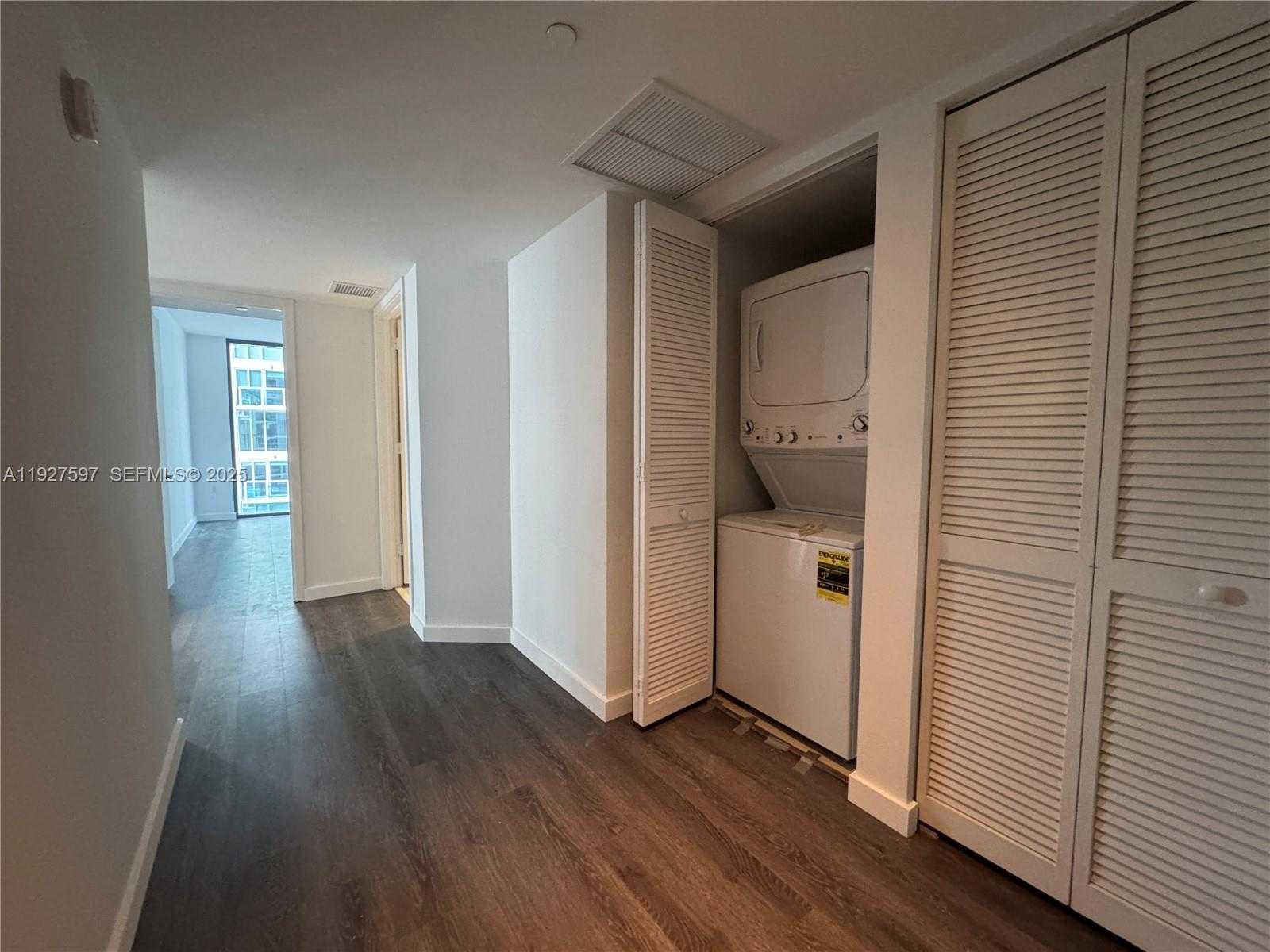 Small Image of 31 SOUTH EAST 6TH ST #902, Miami Number 2