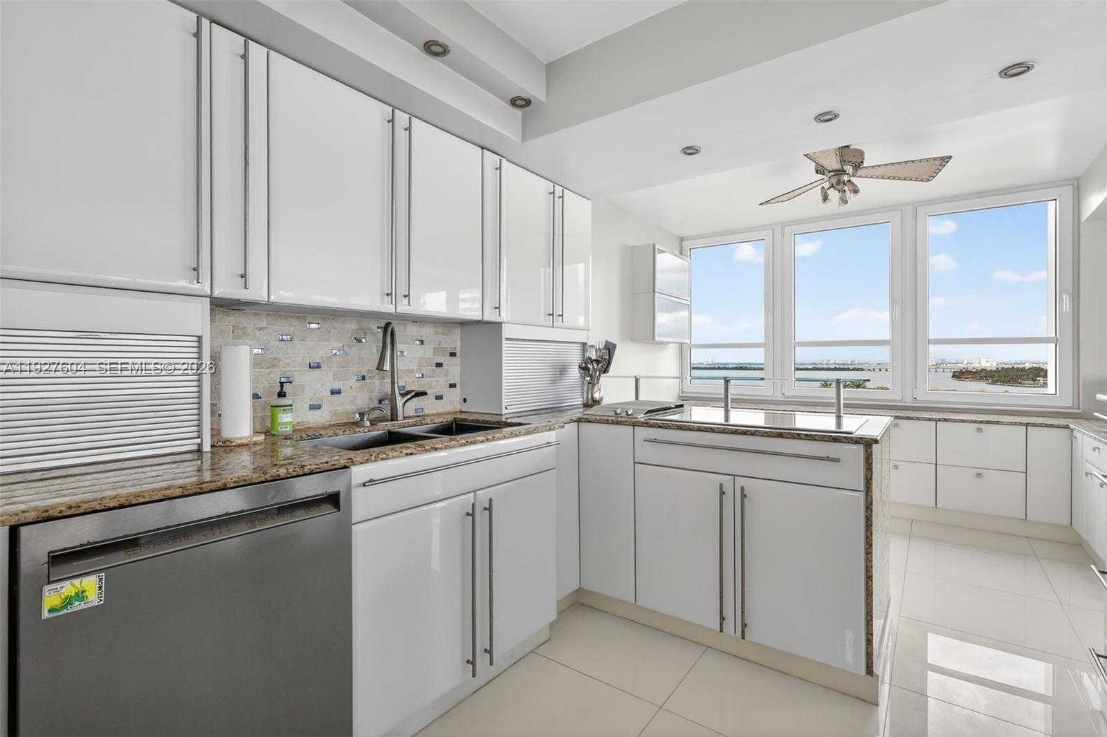 Small Image of 11 ISLAND AVE #1212, Miami Beach Number 14