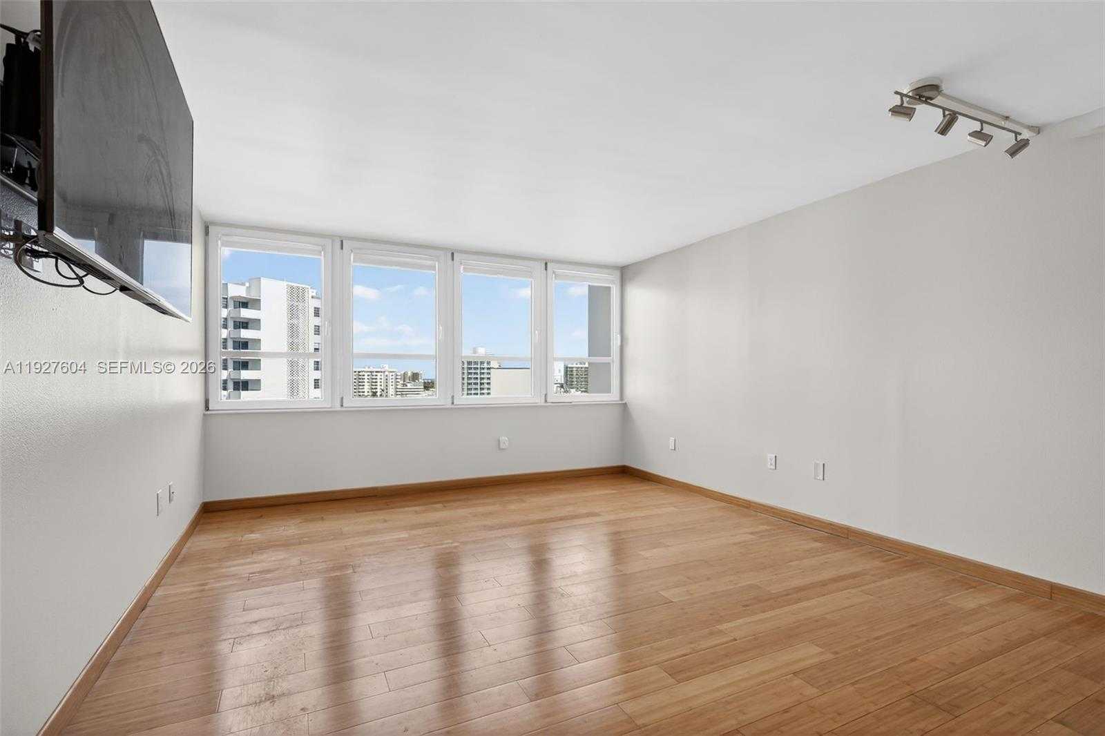Small Image of 11 ISLAND AVE #1212, Miami Beach Number 22