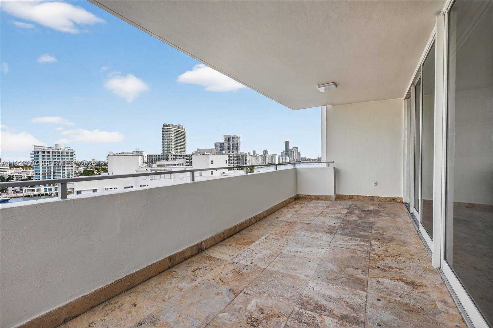 Small Image of 11 ISLAND AVE #1212, Miami Beach Number 37