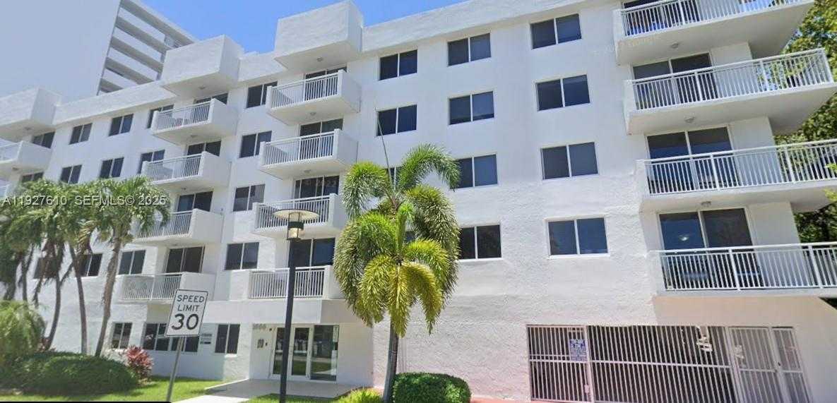 Small Image of 1665 BAY RD #415, Miami Beach Number 1