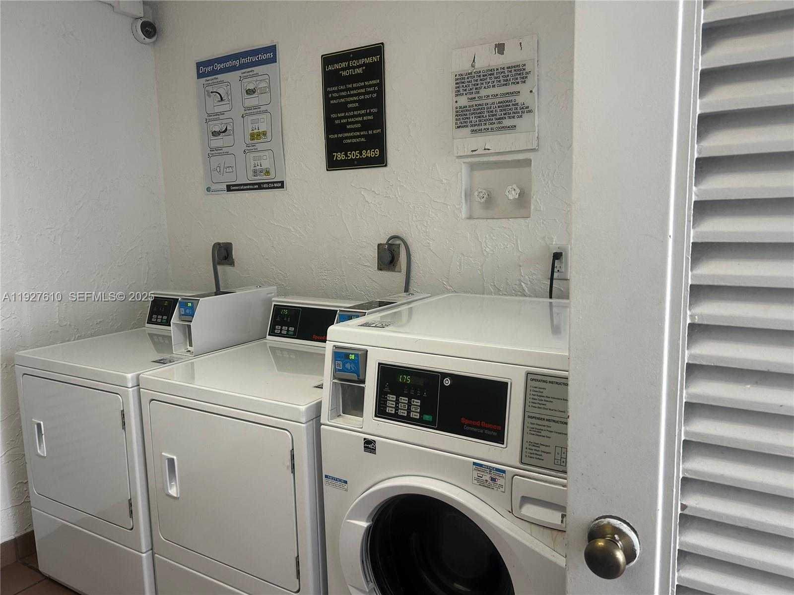 Small Image of 1665 BAY RD #415, Miami Beach Number 7