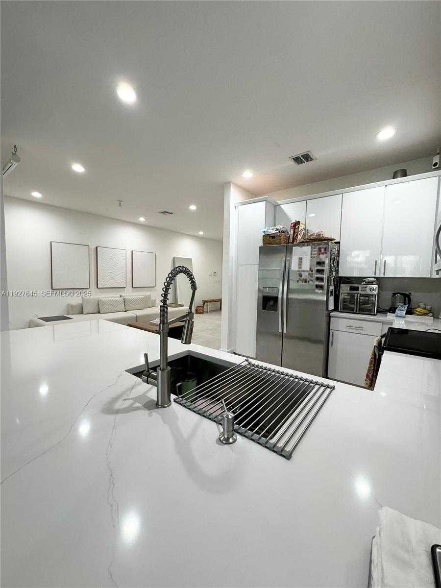 Small Image of 13017 SOUTH RIVERWALK CIR S, Plantation Number 20