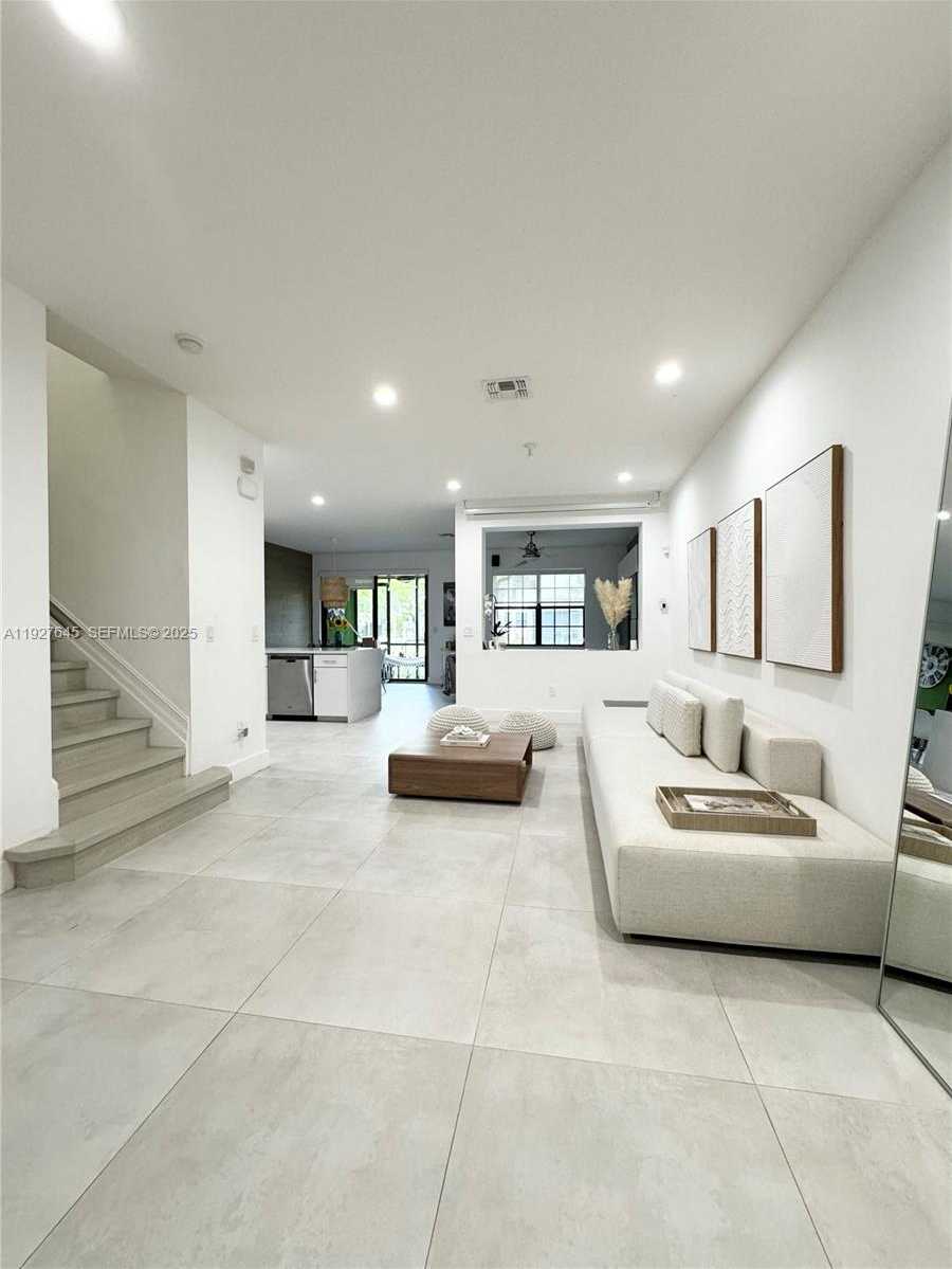 Small Image of 13017 SOUTH RIVERWALK CIR S, Plantation Number 28