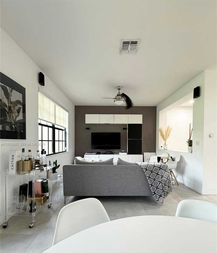 Small Image of 13017 SOUTH RIVERWALK CIR S, Plantation Number 29