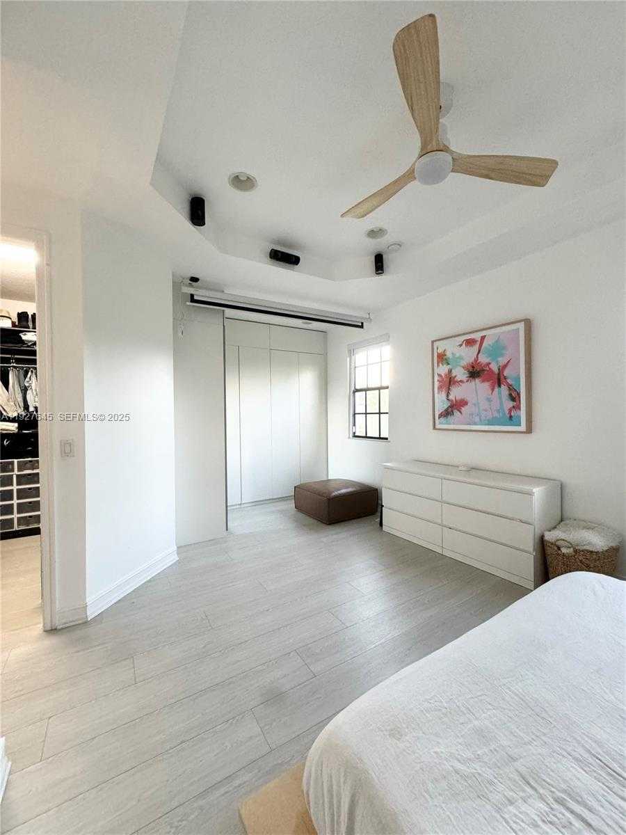 Small Image of 13017 SOUTH RIVERWALK CIR S, Plantation Number 40