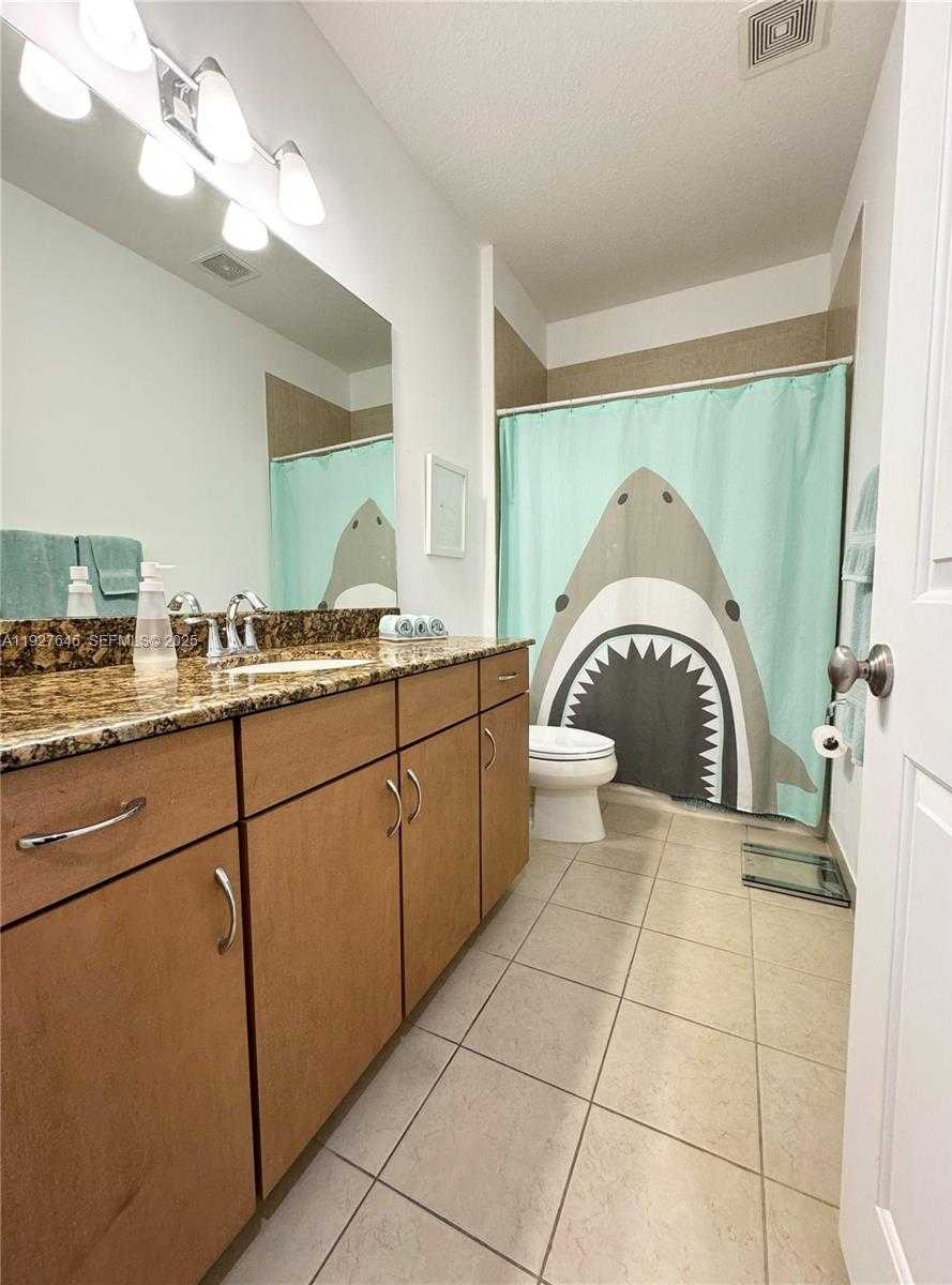 Small Image of 13017 SOUTH RIVERWALK CIR S, Plantation Number 46