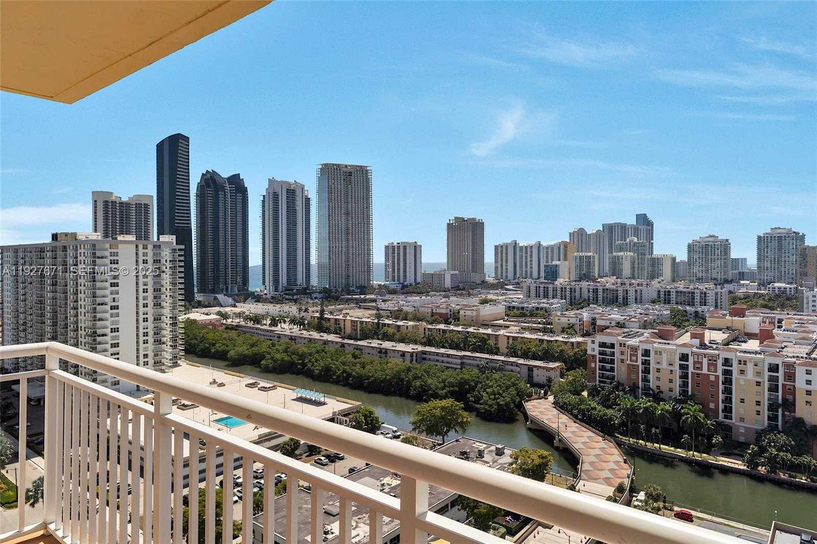 Small Image of 251 174TH ST #2115, Sunny Isles Beach Number 1