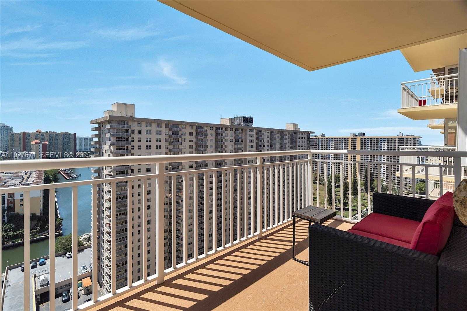 Small Image of 251 174TH ST #2115, Sunny Isles Beach Number 25