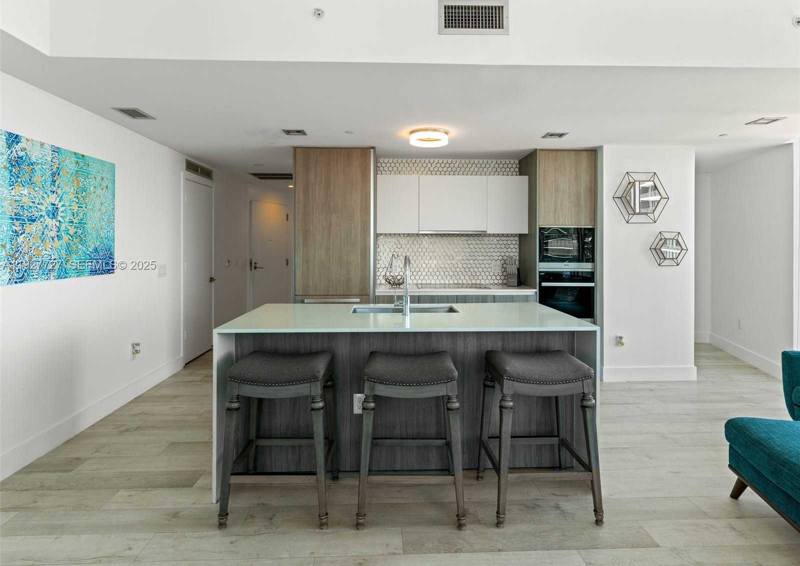 Small Image of 2900 NORTH EAST 7TH AVE #4301, Miami Number 3