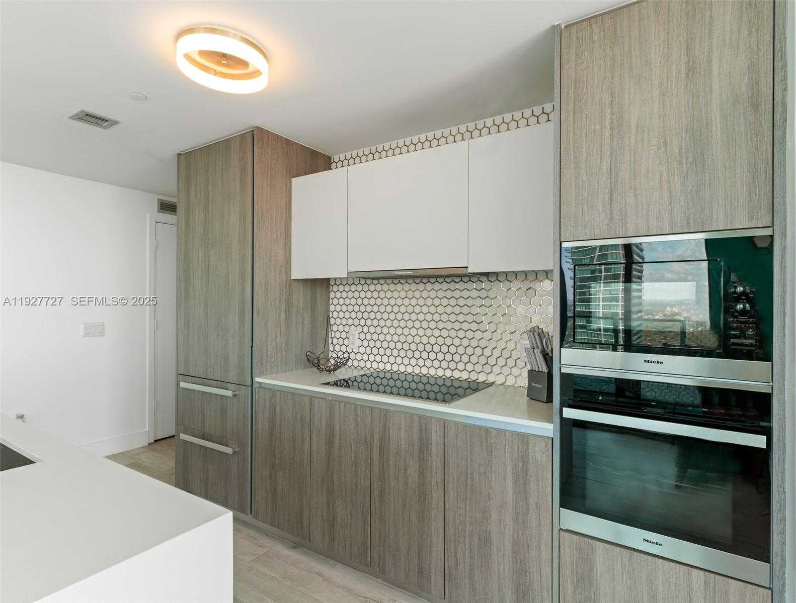 Small Image of 2900 NORTH EAST 7TH AVE #4301, Miami Number 8