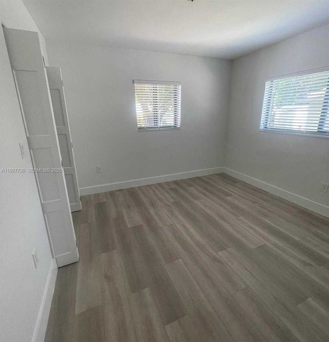 Small Image of 557 NORTH WEST 44ST #front, Miami Number 6