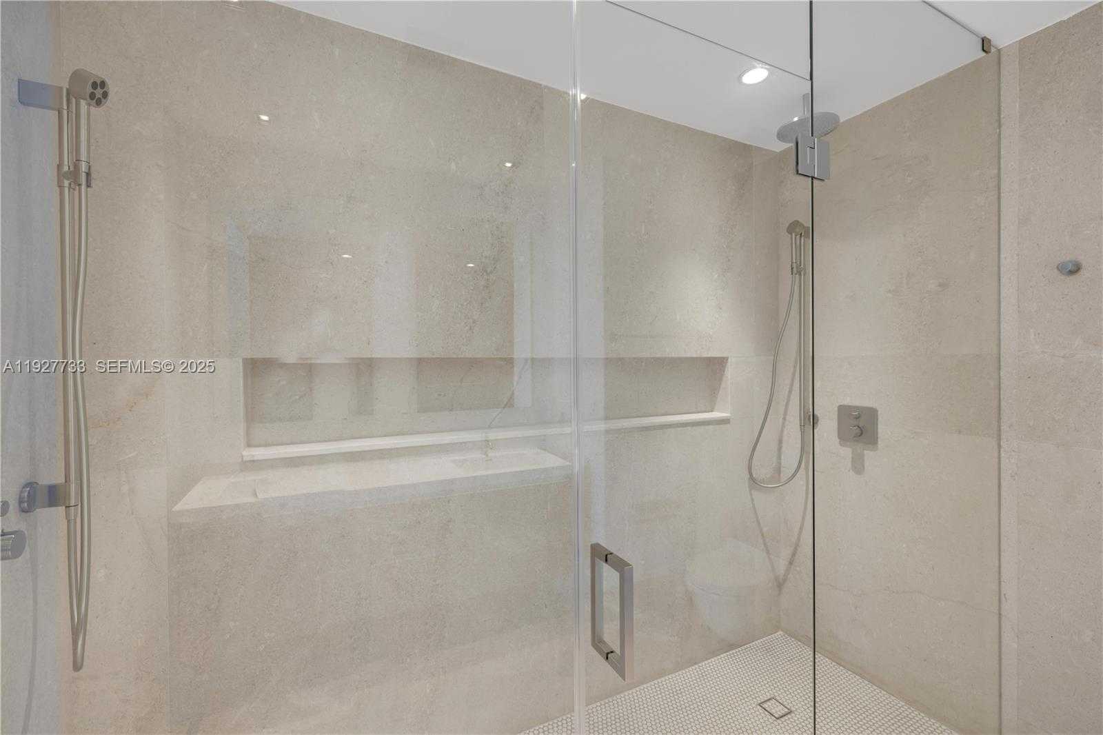 Small Image of 1451 BRICKELL AVE #4403, Miami Number 17