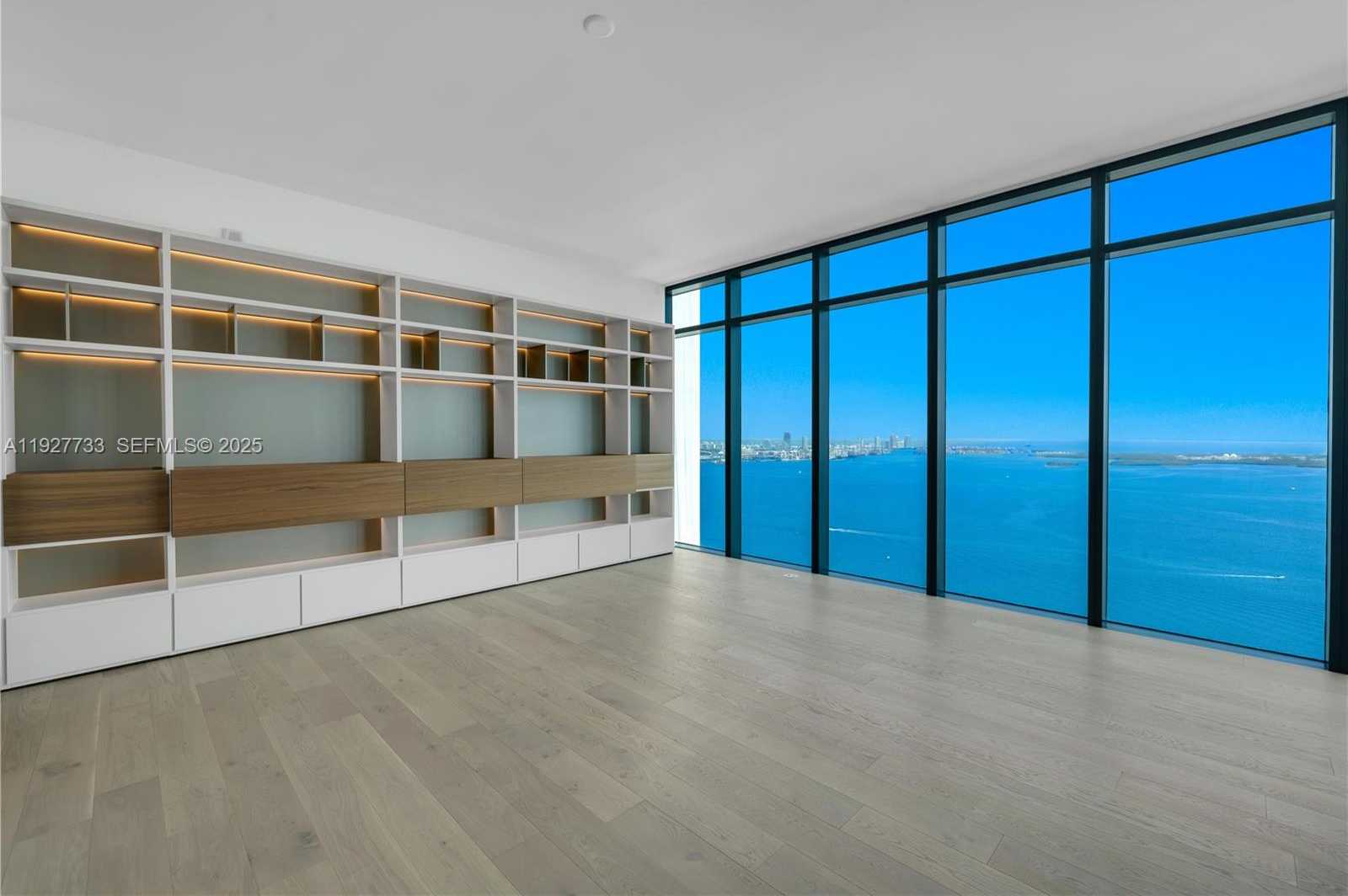 Small Image of 1451 BRICKELL AVE #4403, Miami Number 2