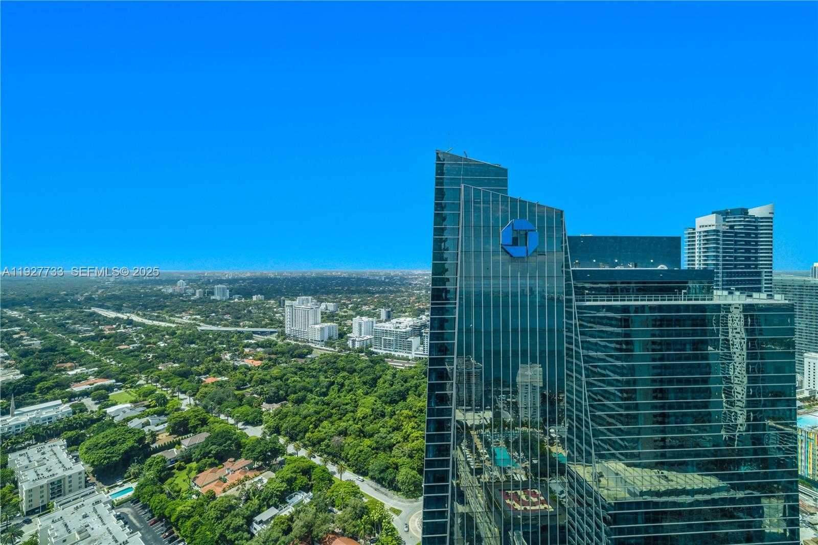 Small Image of 1451 BRICKELL AVE #4403, Miami Number 27