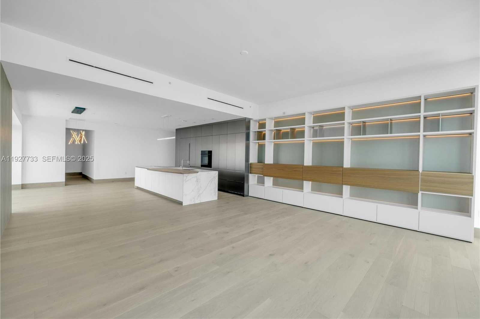 Small Image of 1451 BRICKELL AVE #4403, Miami Number 6