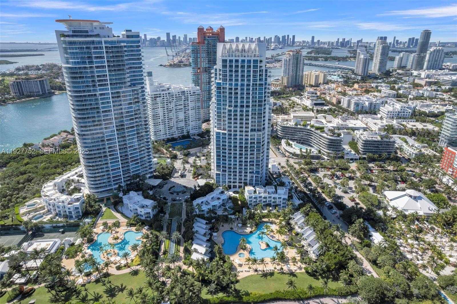 Small Image of 50 SOUTH POINTE DR #1107, Miami Beach Number 3