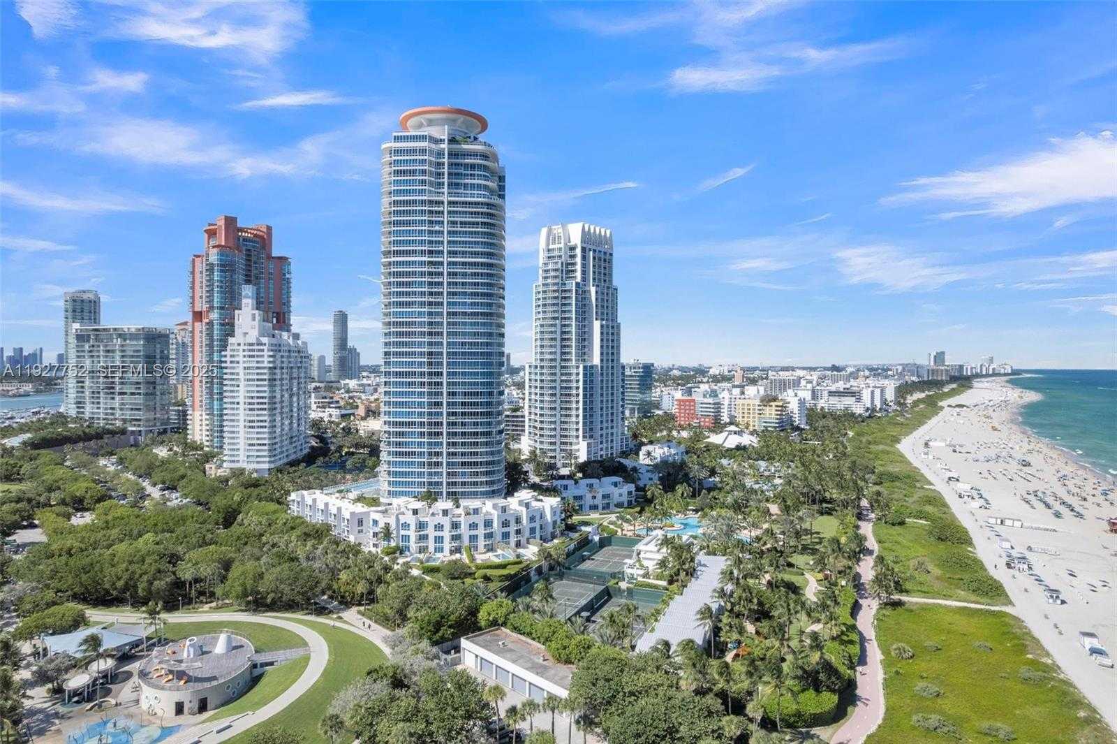 Small Image of 50 SOUTH POINTE DR #1107, Miami Beach Number 4