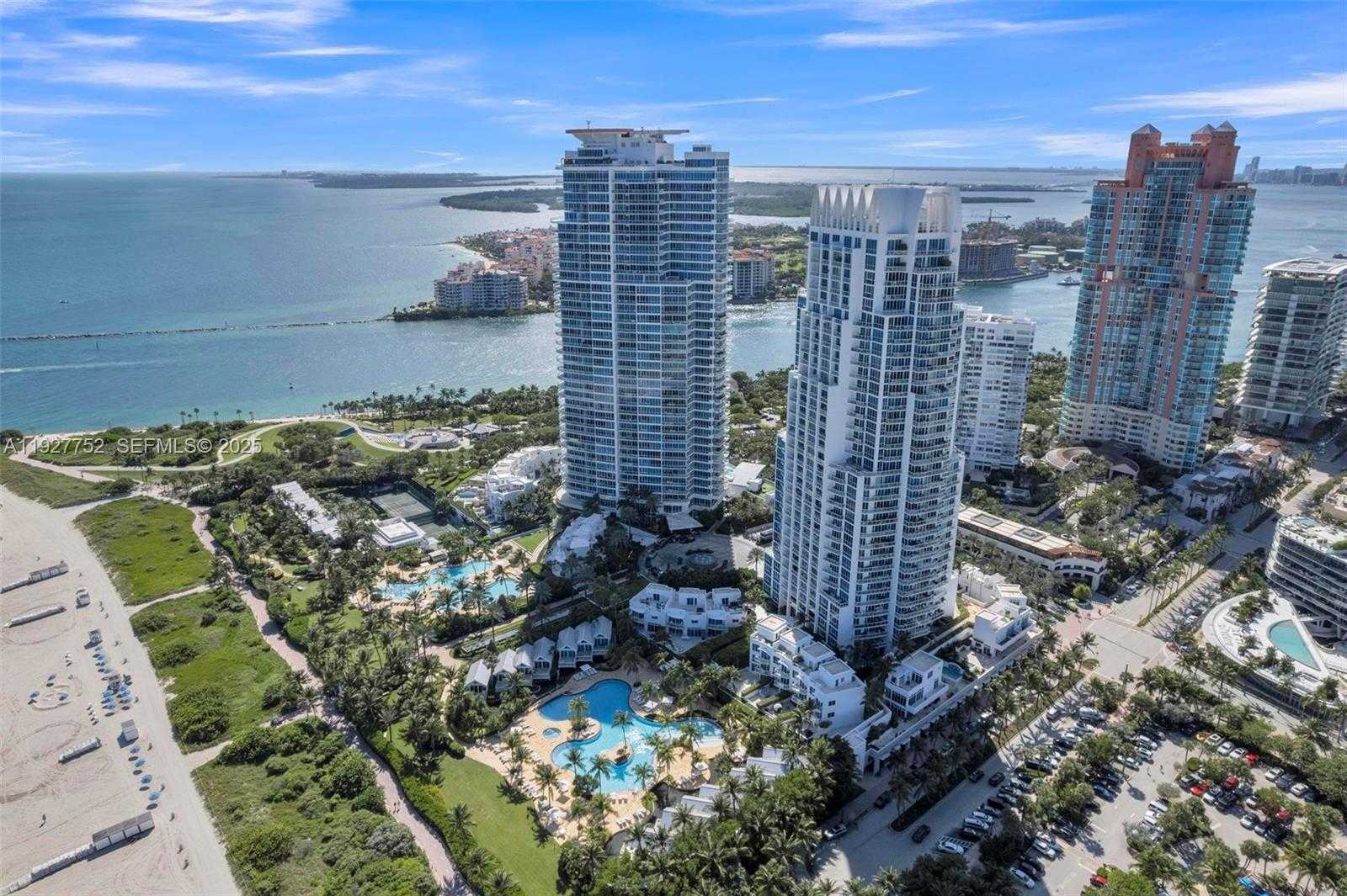 Small Image of 50 SOUTH POINTE DR #1107, Miami Beach Number 5