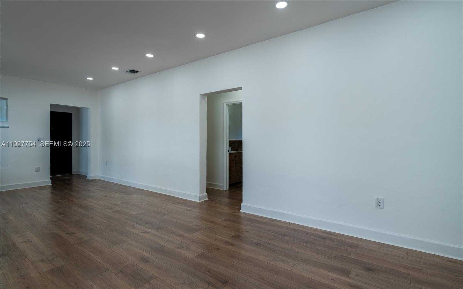 Small Image of 426 SOUTH WEST 26TH RD, Miami Number 11