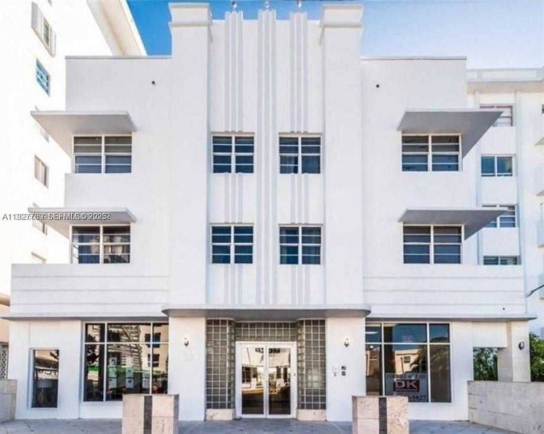 Small Image of 335 OCEAN DR #215, Miami Beach Number 5