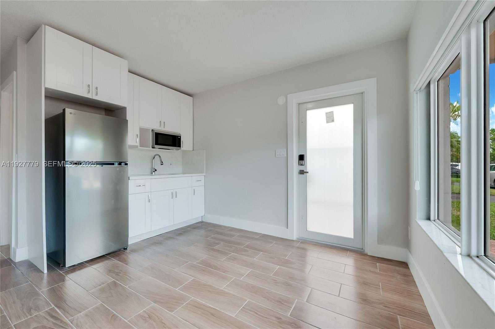 Small Image of 8952 SOUTH WEST 10TH TER, Miami Number 13