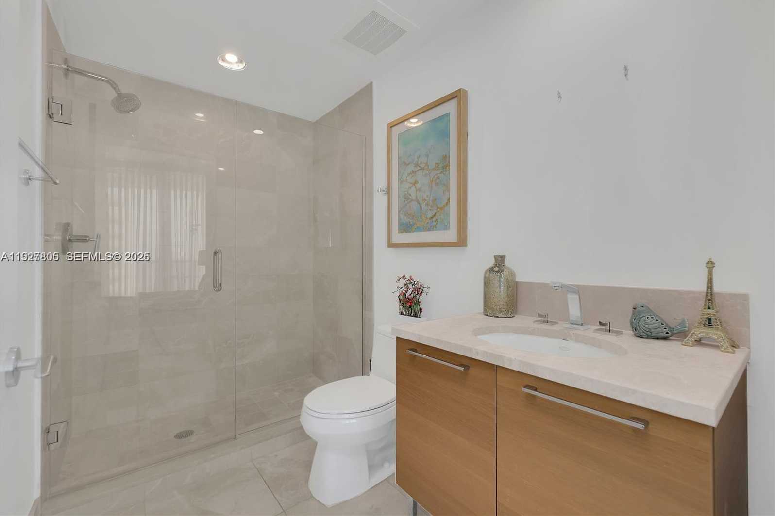 Small Image of 17001 COLLINS AVE #3002, Sunny Isles Beach Number 16